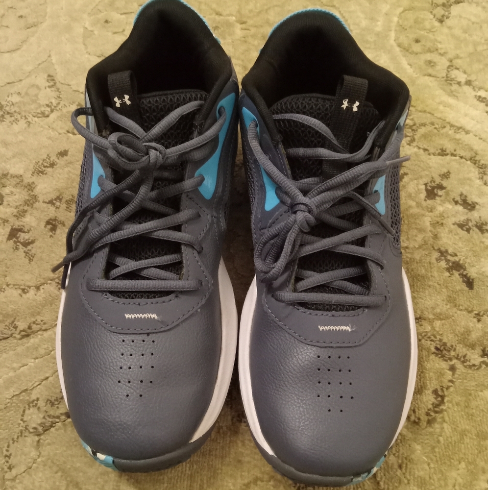 Under Armour Men's Gray Athletic Shoes